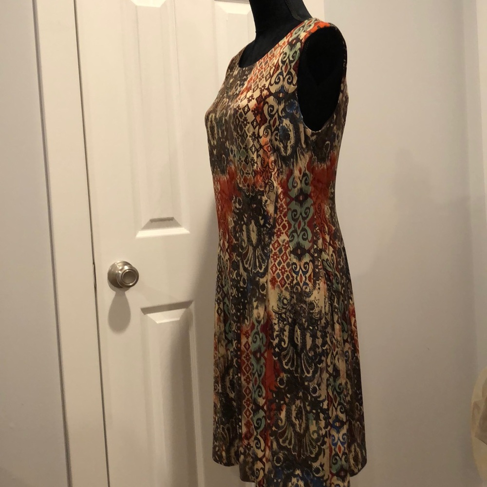 Dress - Picture 4 of 5